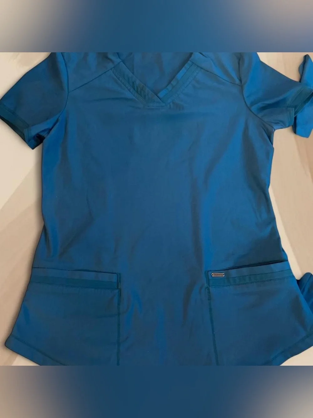 Cherokee Blue Scrub Set - Top size:  Small &  Pants size : Medium /Tall